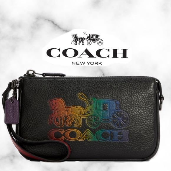 Coach Nolita 19 With Horse And Carriage - Picture 1 of 7